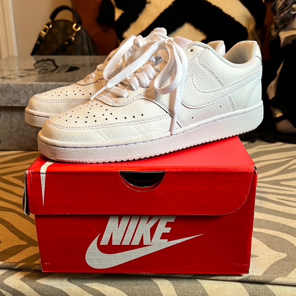 Nike Court Vision